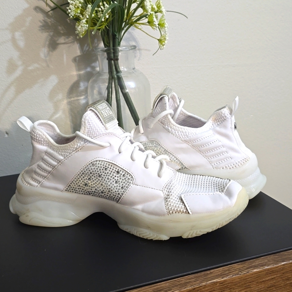 Madden NYC White shoes with Rhinestones